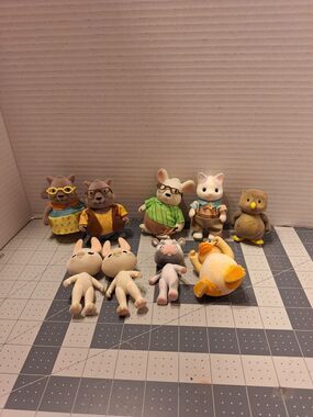 Lil  Woodzeez Sylvanian Figure Doll Lot